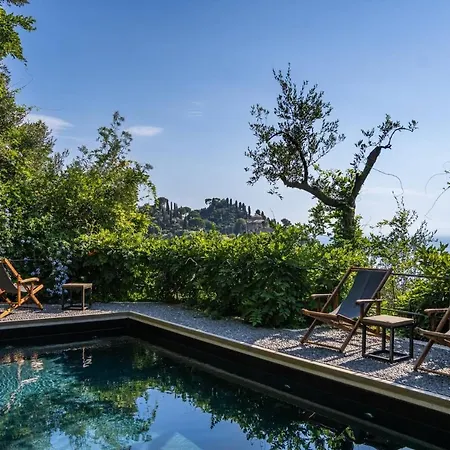Guest house In - With 5 Bedrooms And A Splendid View Portofino
