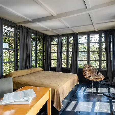 Guest house In - With 5 Bedrooms And A Splendid View *