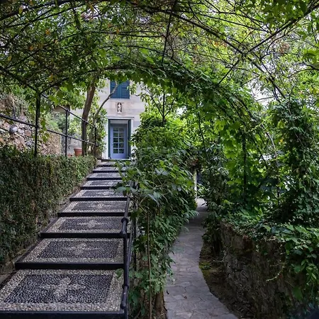 In - With 5 Bedrooms And A Splendid View Portofino